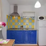 Apartment Mayo A *